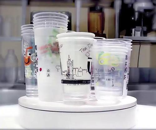 FEST Plastic Bubble Tea Cups Customized Logo Print Drinking Cups